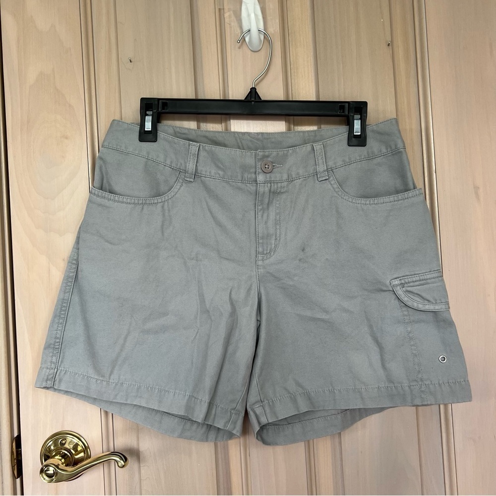 NEW! North Face at ease Women’s cargo shorts alloy gray nwt 9752